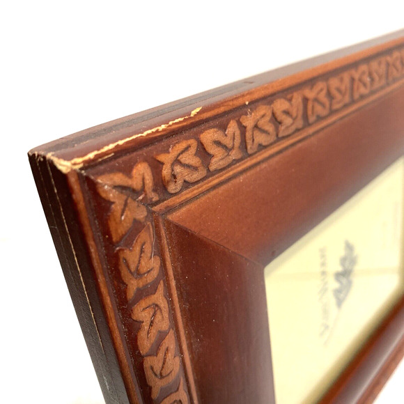 Vintage wooden photo frame Rare Woods by Burnes of Boston carved leaf 3.5 x 5 - Picture 5 of 8